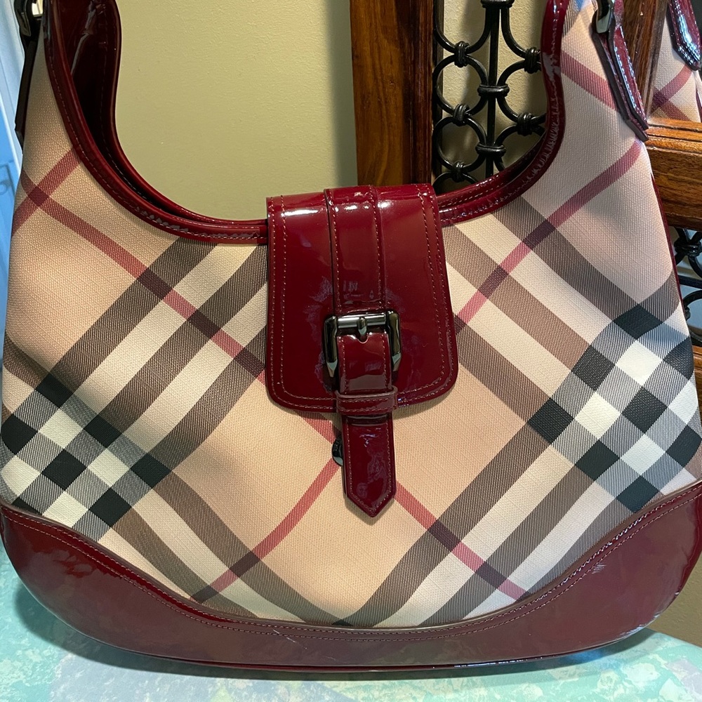 Burberry shoulder tote